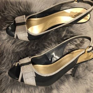 Tahari Heels in great condition
